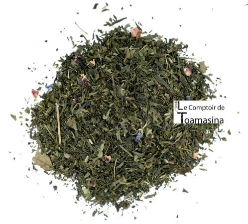 Green summer tea with lychee, lavender and violet is ideal for the afternoons.